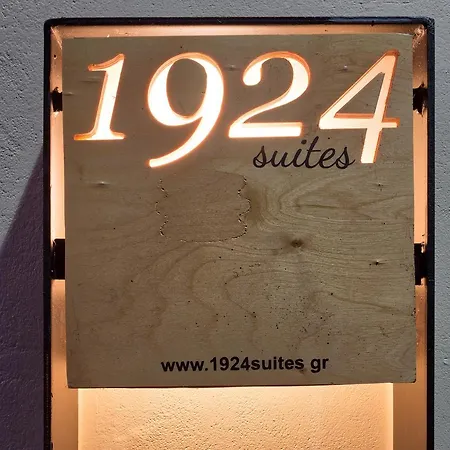 1924 *